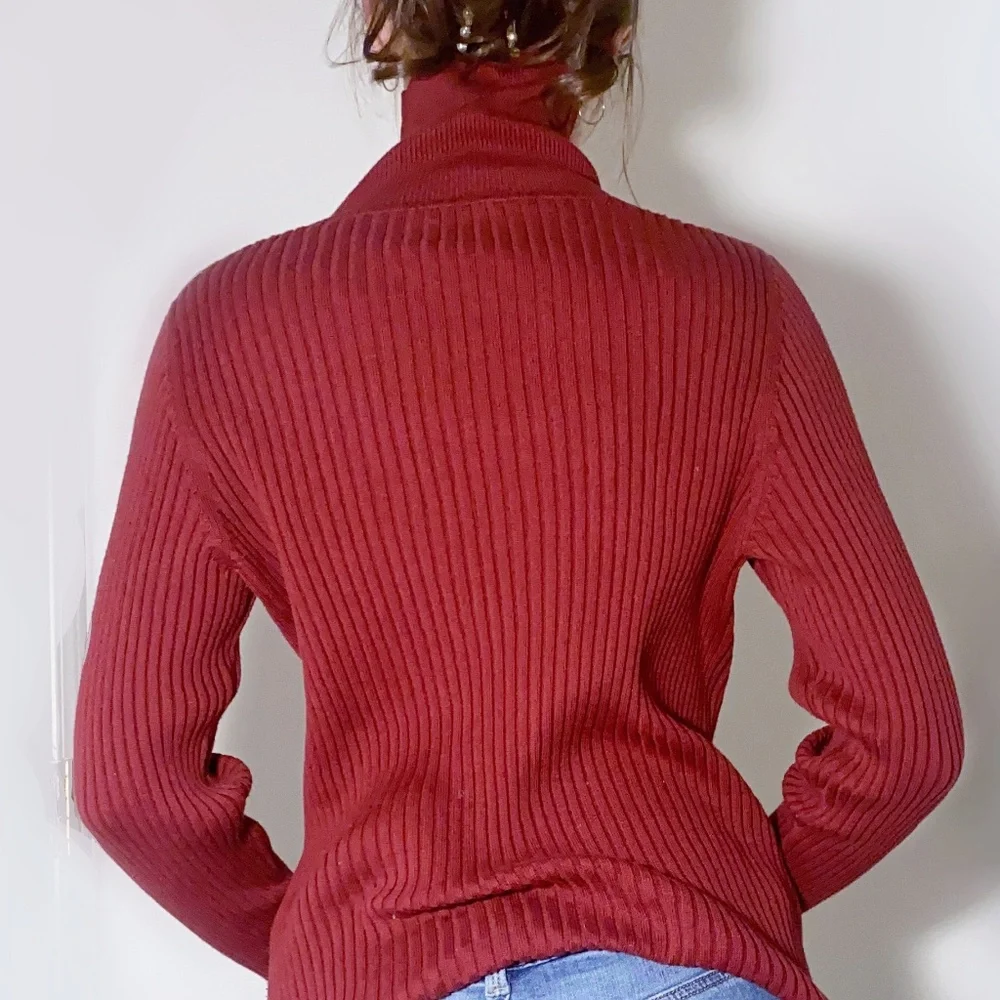 Vintage Wine Red Turtleneck 100% Cotton - Picture 2 of 6